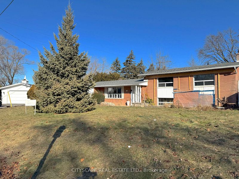 Lovely Split-Level Home for Sale in Lakeview