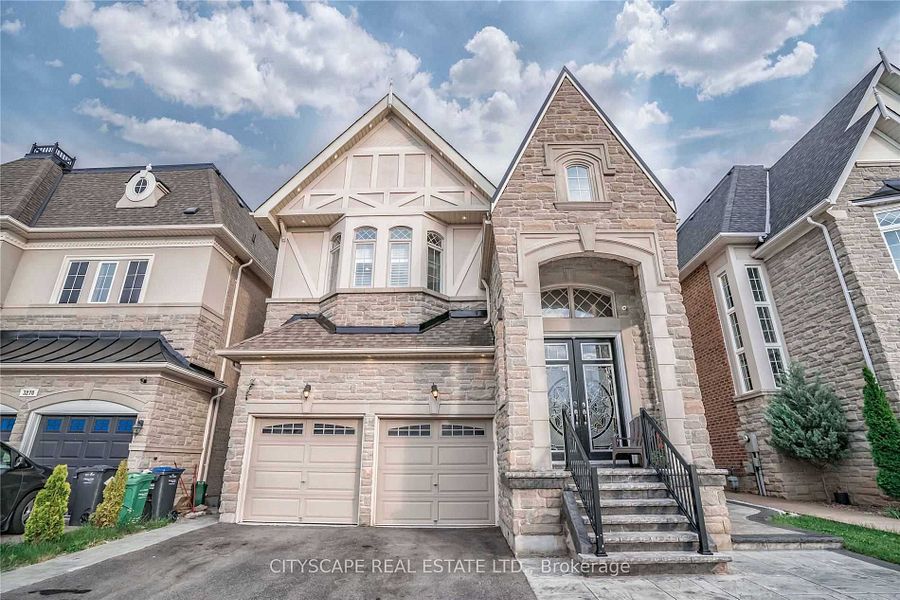 Stunning Home for sale in Churchill Meadows