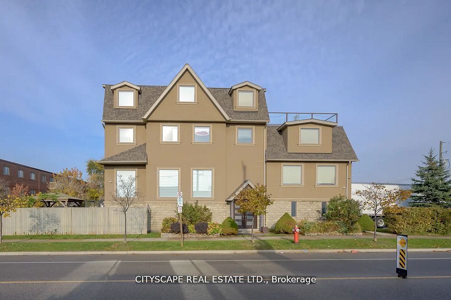 Stunning Home for Sale at 1090 Westmount Ave