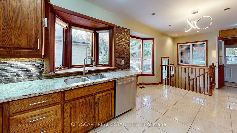 Beautiful Bungalow for Lease in Rouge Hills