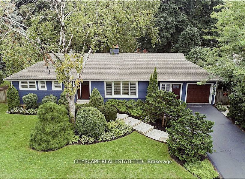 Beautiful Bungalow for Lease in Oakville