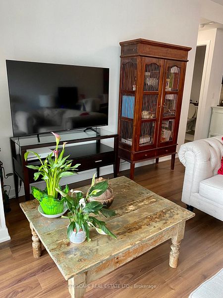 Beautiful Condo for Lease at Yonge & Eglinton