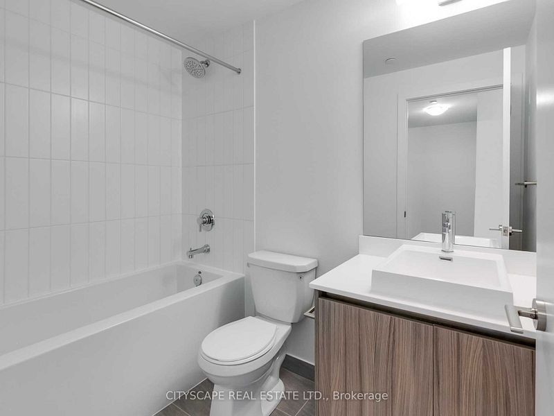 Beautiful Corner Condo for lease