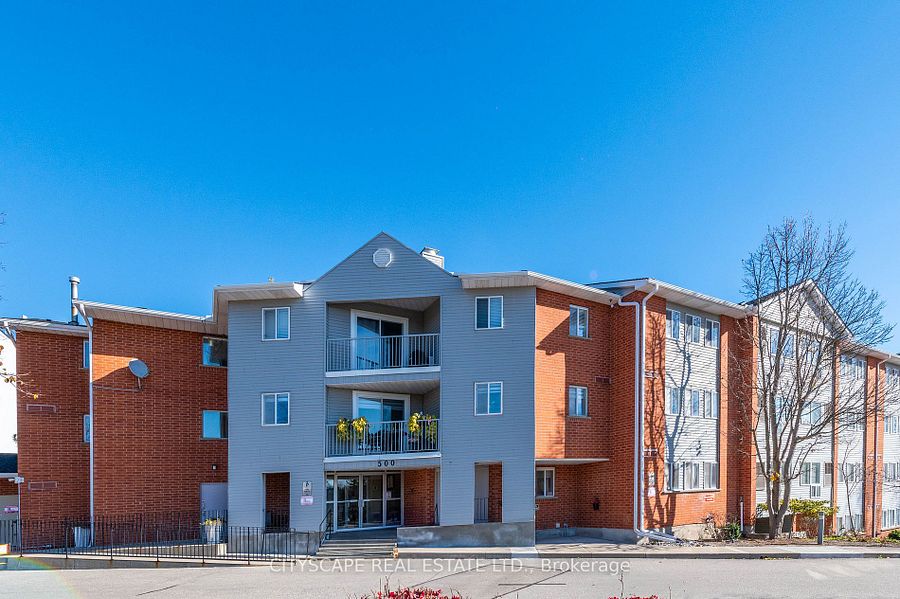 Beautiful Condo in Prime Westmount Location