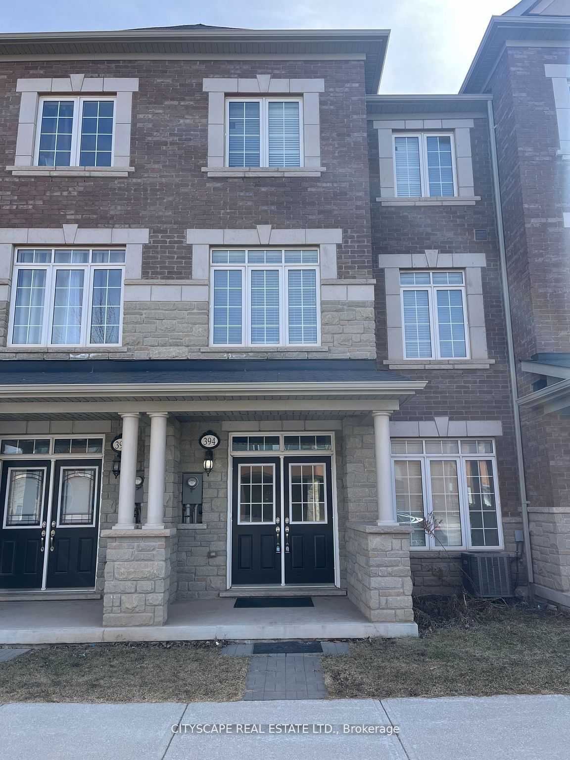 FOR LEASE IN OAKVILLE