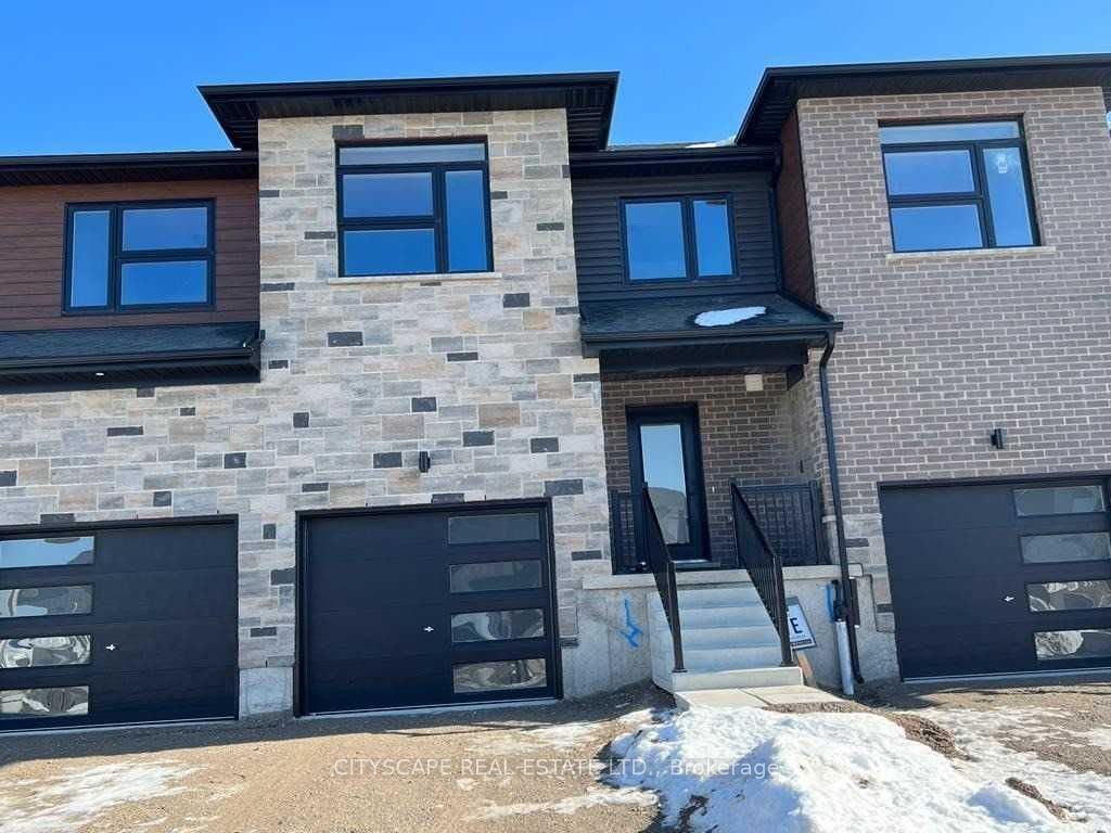 FOR LEASE IN CAMBRIDGE