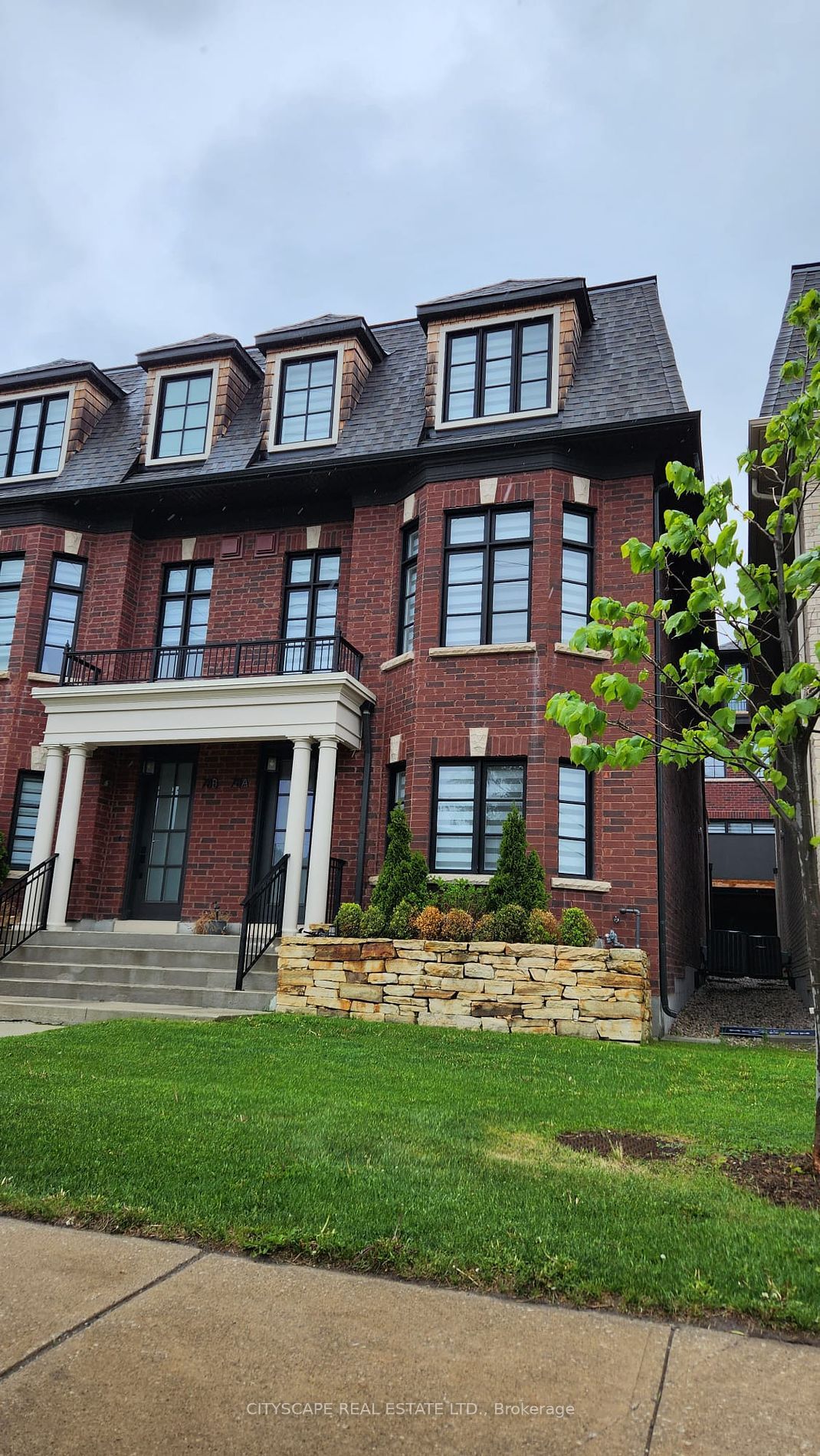 FOR LEASE / RENT IN MISSISSAUGA