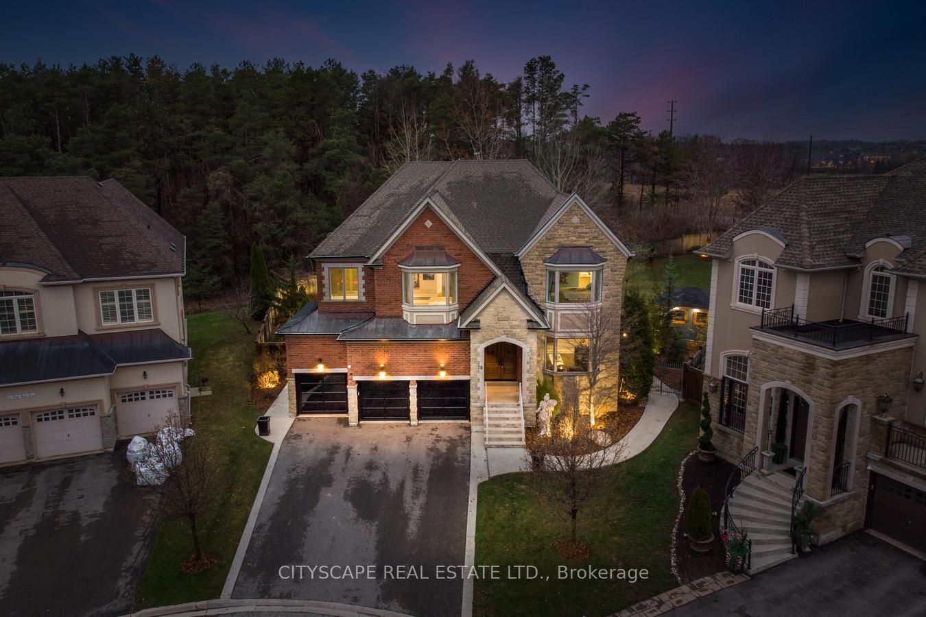 FOR LEASE / RENT IN VAUGHAN