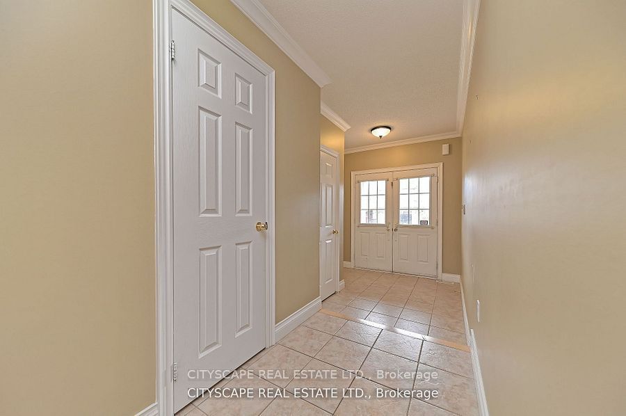 FOR LEASE / RENT IN MISSISSAUGA