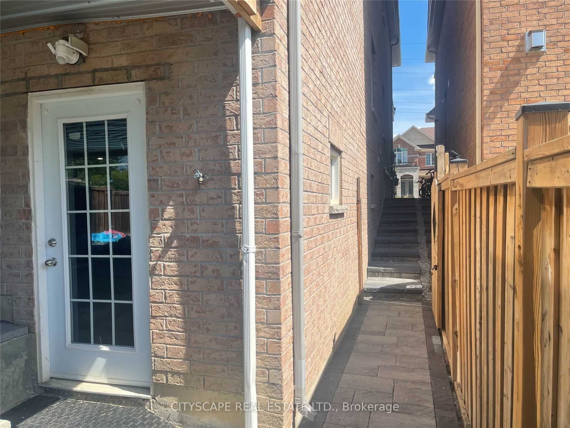 2 BEDROOM BASEMENT FOR RENT IN BRAMPTON