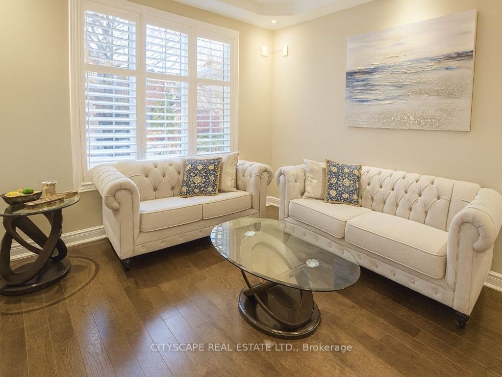 FOR LEASE/RENT IN BURLINGTON ON