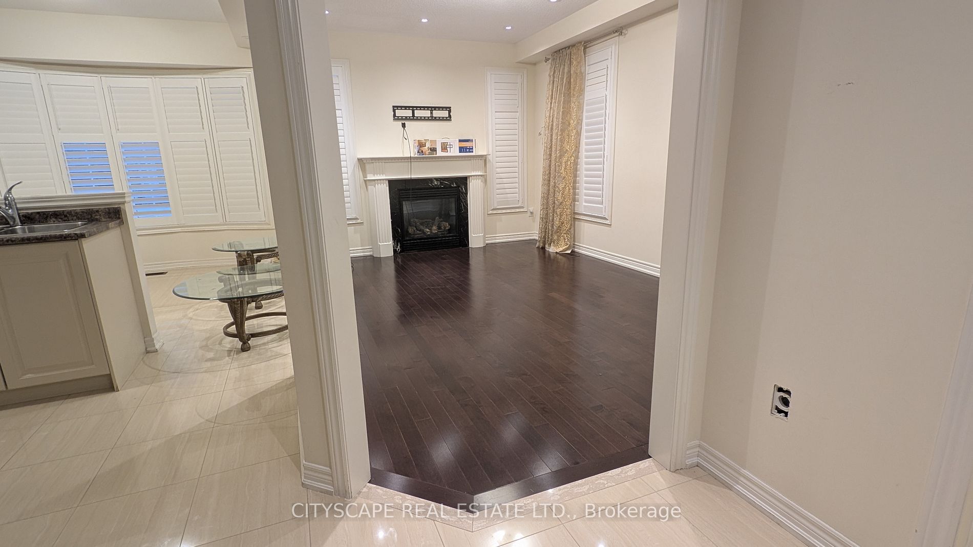 FOR RENT / LEASE IN MISSISSAUGA