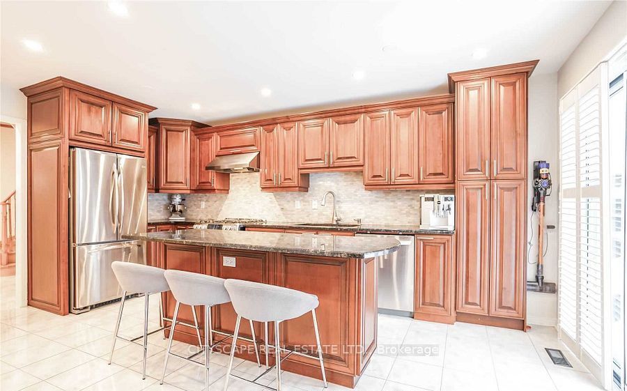 FOR LEASE / RENT IN MISSISSAUGA