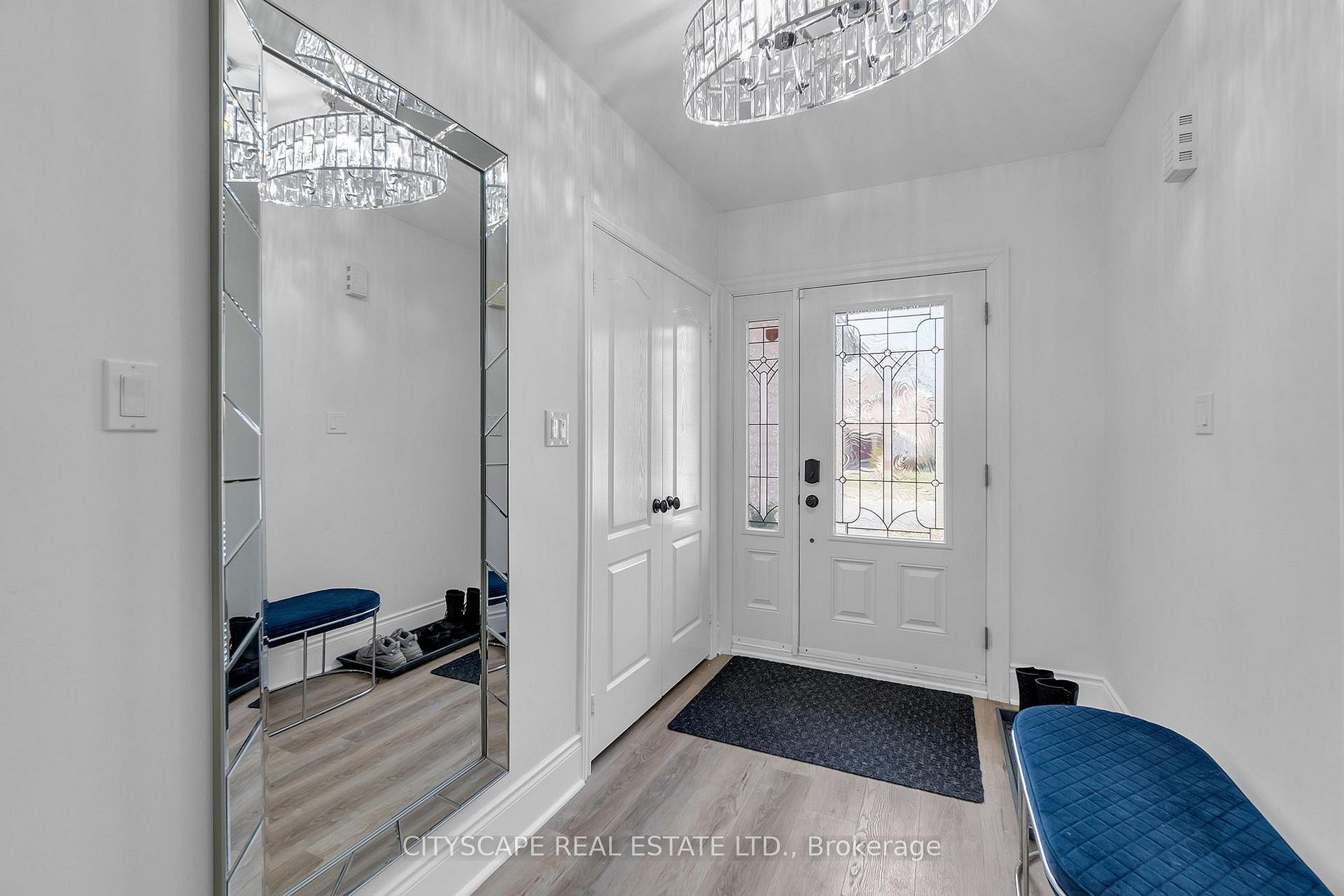 FOR LEASE/RENT IN MISSISSAUGA